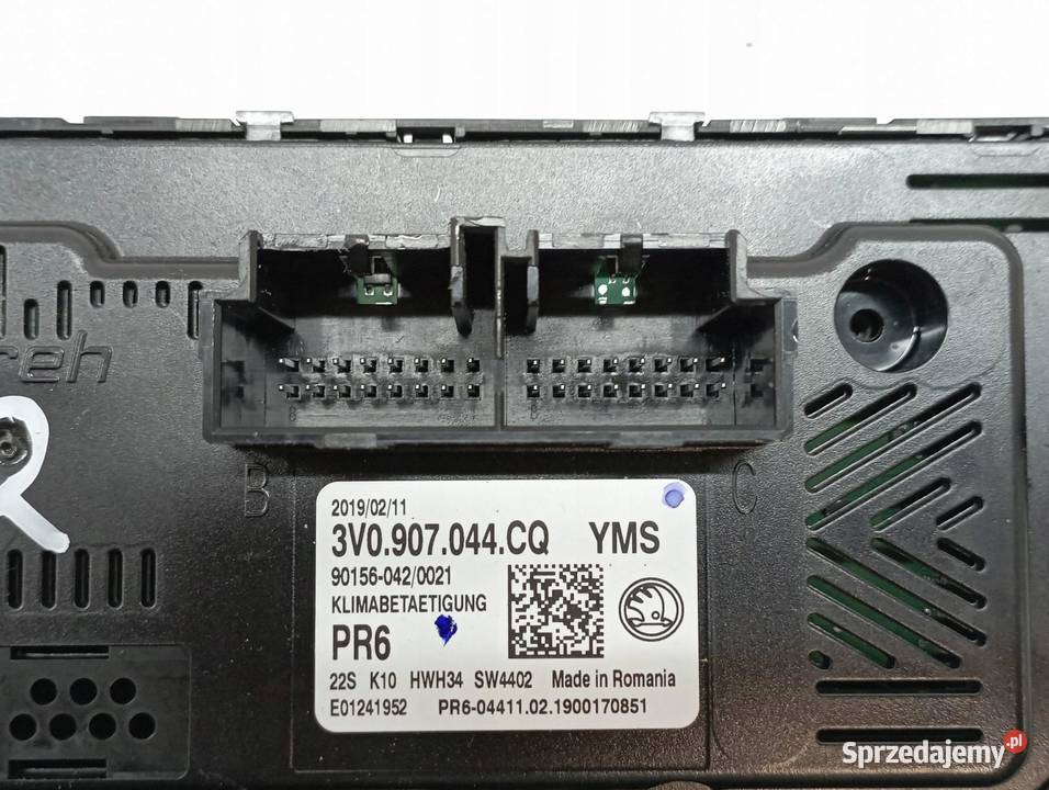 PANEL NAWIEWU 3V0907044CQ Skoda Superb III 2015
