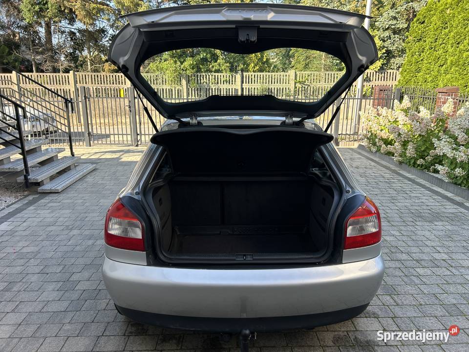 Audi A3 16 MPI Ambiente Climatronic Alufelgi hak A3 Ostrzeszów