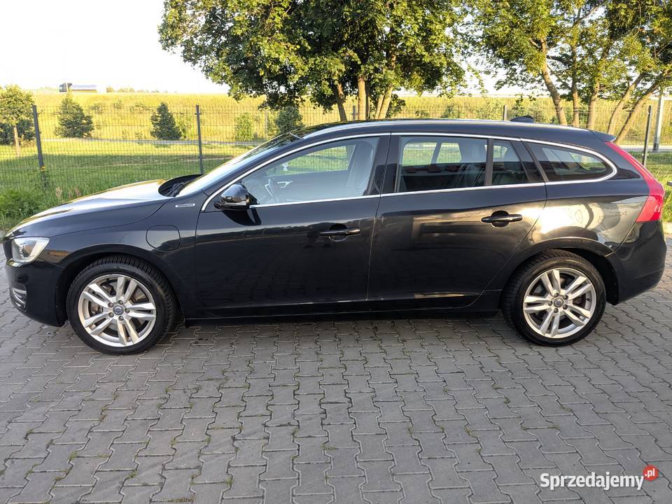 Volvo V60 24 D6 Plugin Hybrid Rok produkcji 2013 kujawsko-pomorskie Grudziądz