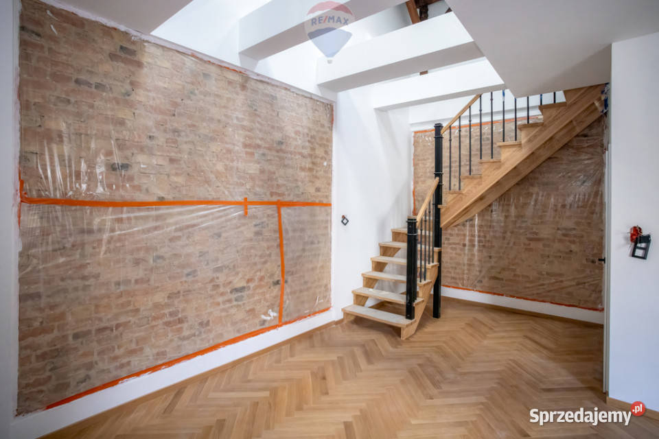 KAMIENICA MIESZKANIE DWUPOZIOMOWE JEŻYCE Poznań