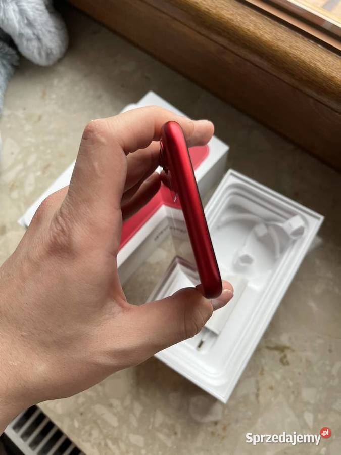 iPhone 11 Red Telefony komórkowe