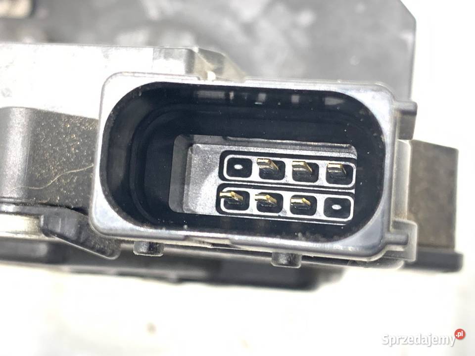 ZAMEK DRZWI PRAWY PRZÓD OPEL CORSA E Hatchback sprzedam