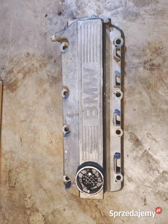 Pokrywa zaworów BMW E30 1715310 Zabrze