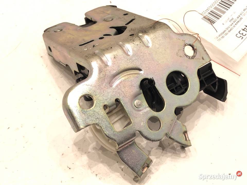 ZAMEK KLAPY TYŁ SKODA OCTAVIA III Kombi