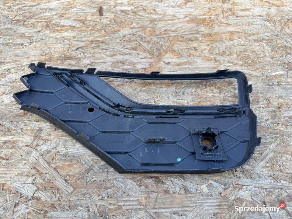 Kratka zderzaka przód prawa rh amarok lift Międzychód