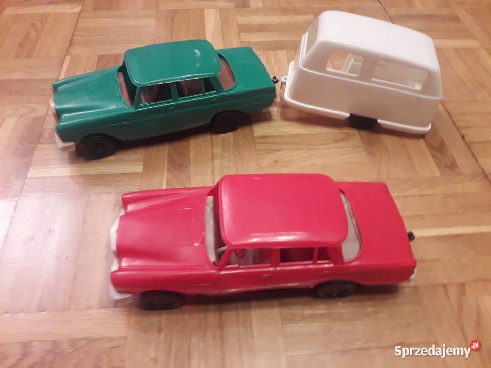 Mercedes W111 z przyczepą Legendy PRL Kultowe Piotrków Trybunalski