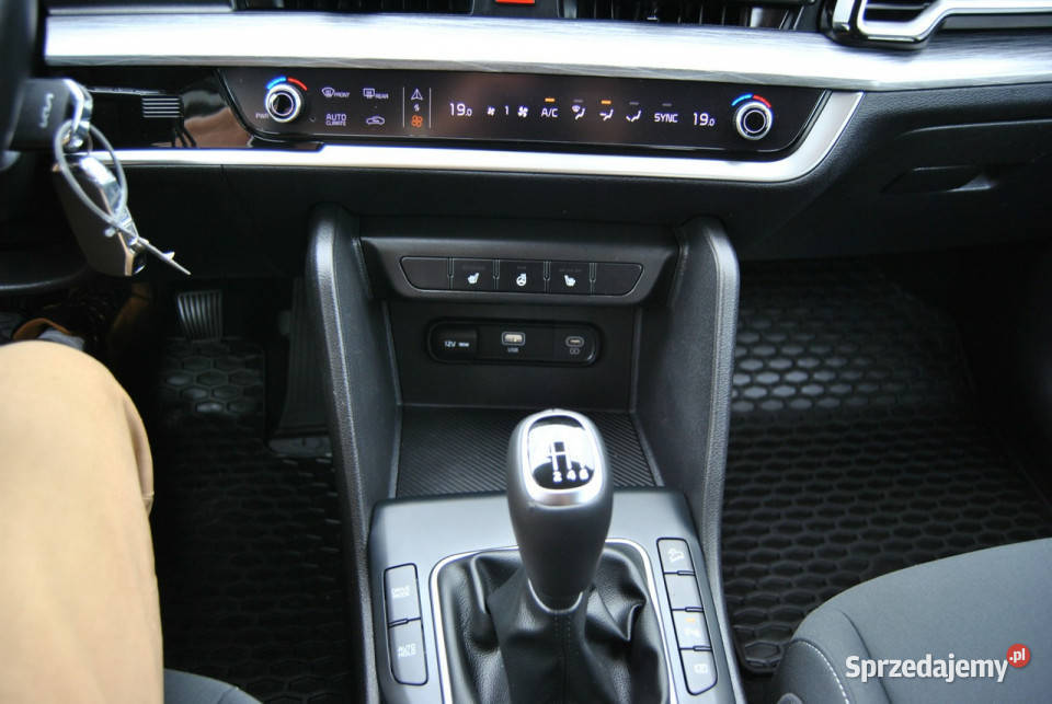 Kia Sportage Kamera cof GPS opłatach LEDY Grzane serwisowany w ASO Modliborzyce