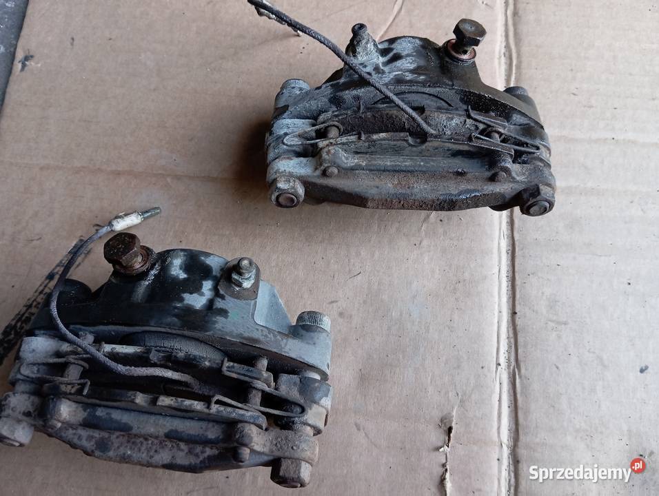 Microcar MC1MC2 Zaciski Hamulcowe Przód