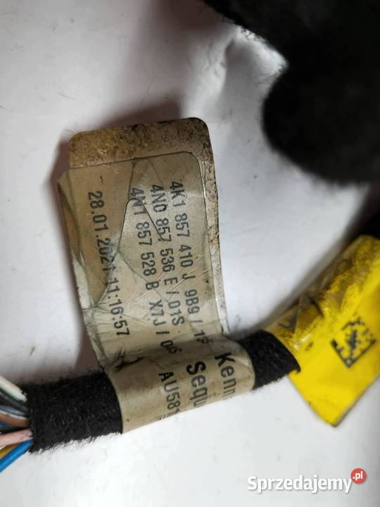 LUSTERKO PRAWE 15PIN1PIN USZKODZONE Audi A6 V Rok produkcji 2021