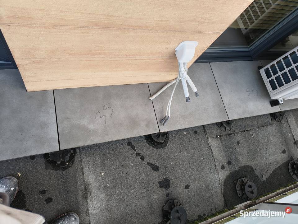 Gres 2 60x60 20 całych i pozostałe Zgierz