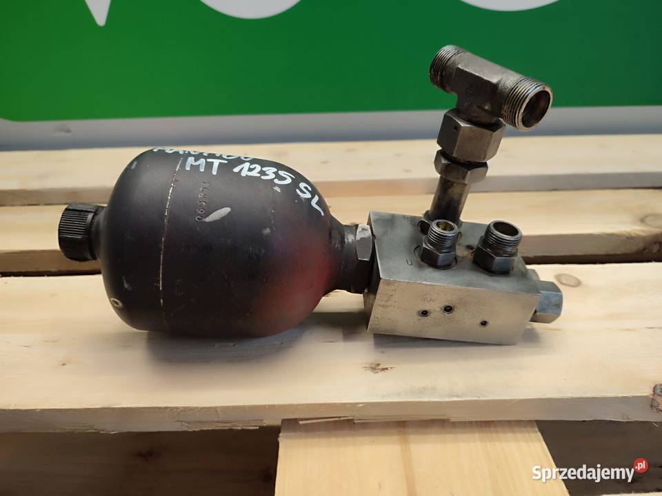 Akumulator hydrauliczny Manitou MT1235 SL Pozostałe wielkopolskie Wilkowo