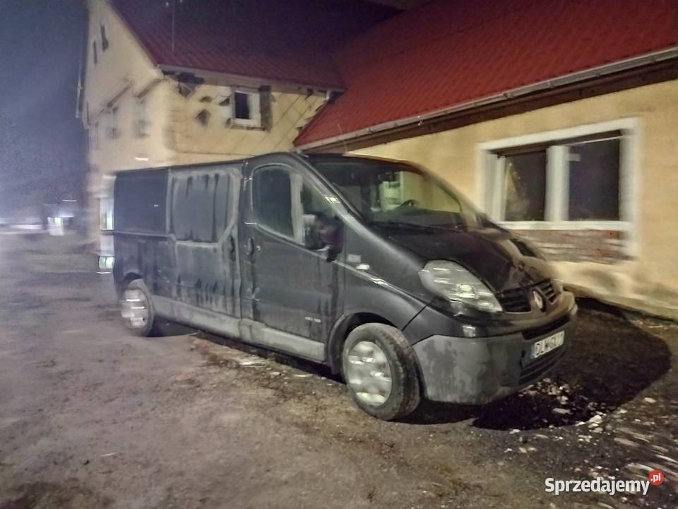 Sprzedam busa Renault Trafic 2.0