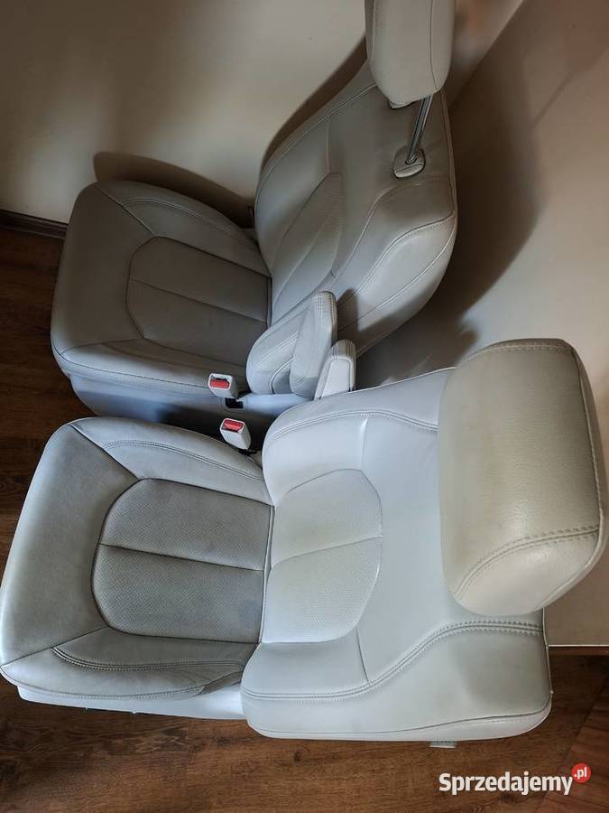 Fotele jasna skóra Chrysler Pacifica 2017 osobowe lubuskie Nowa Sól