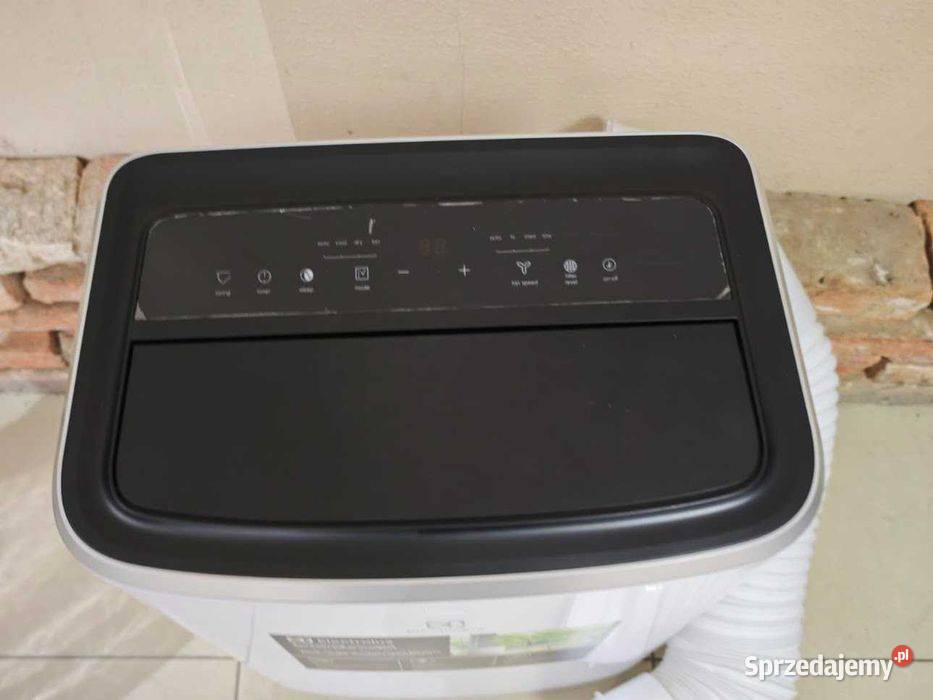 Klimatyzator przenośny Electrolux EXP26U338CW Góra