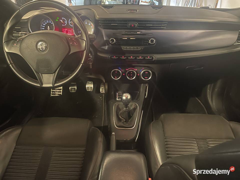 Alfa Romeo Giulietta 14 170 Panoramiczny dach 1400cm3 Częstochowa sprzedam