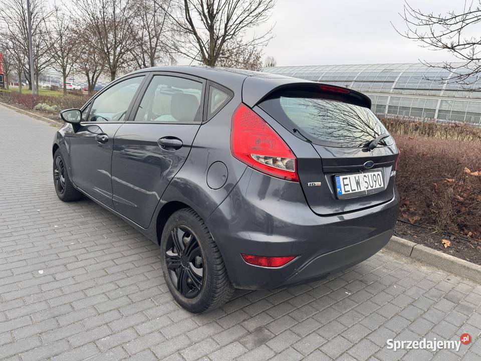 Ford Fiesta ekonomiczne autko na dojazdy 5l na sprzedam
