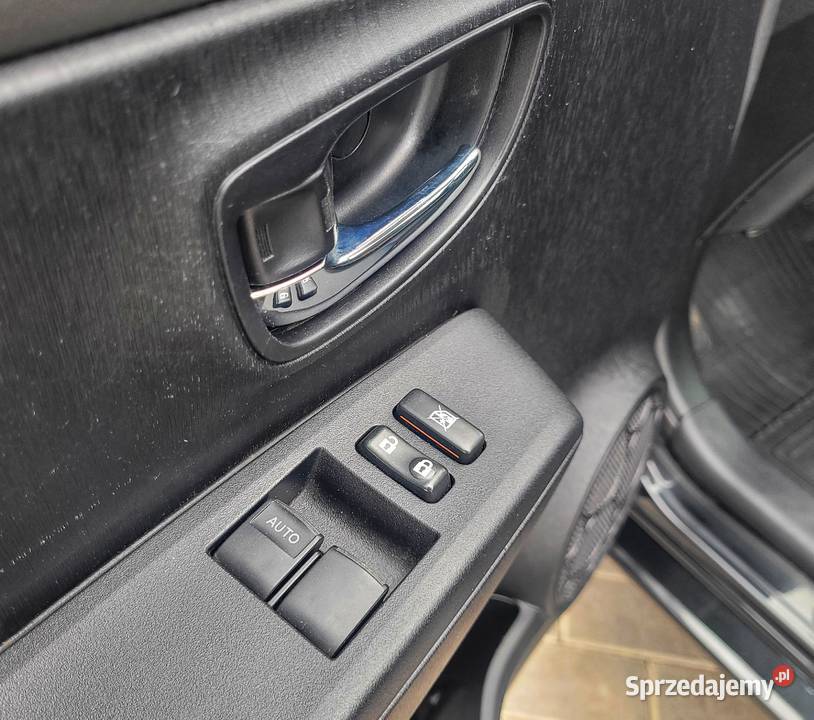 Toyota Yaris III 13 3 tempomat benzyna 133 6 Rok produkcji 2012 dolnośląskie Wałbrzych sprzedam