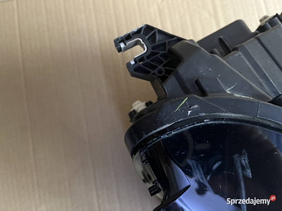 Lampa prawa Audi Q5 80A fullled polift Lampy przednie