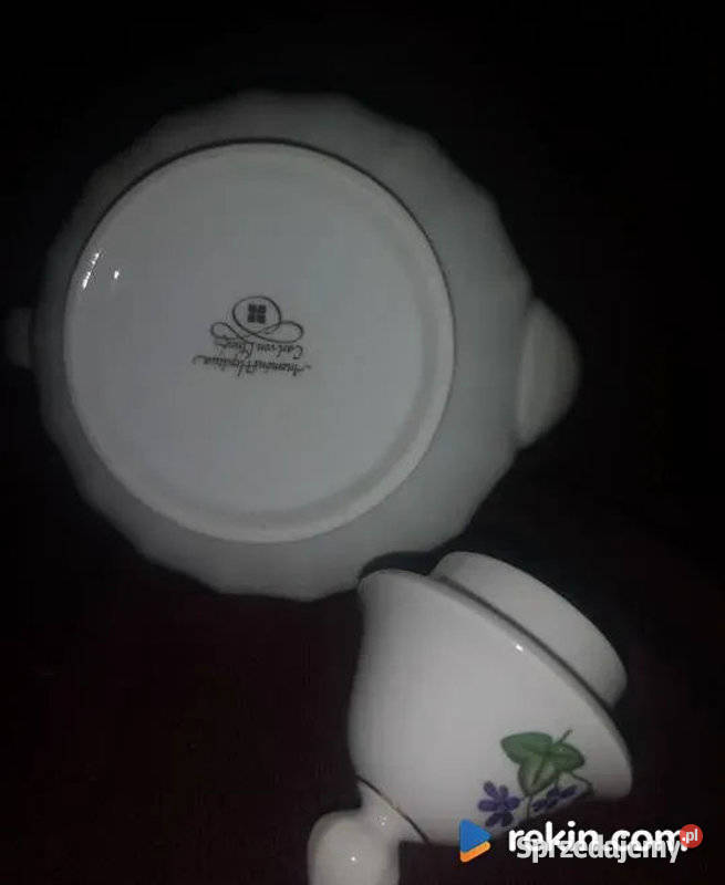 Biały dzbanek z przylaszczką Anemone Hepatica Gdańsk sprzedam