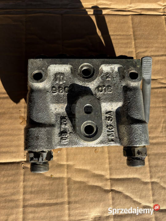 Massey Fergusson zawór gniazdo hydrauliczne Jastrzębniki
