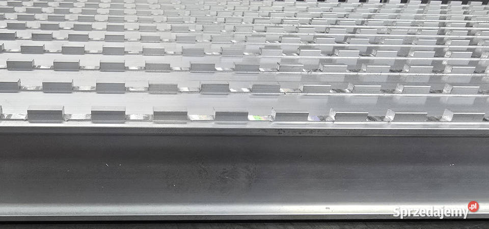 Panel aluminiowy frezowany 2500x340x40mm Najazd Lubanie