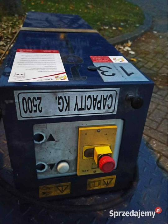 Podnośnik samochodowy nożycowy