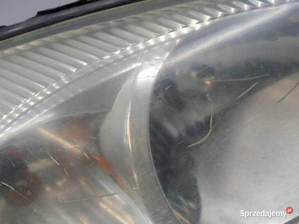 LAMPA PRZÓD PRAWA EUROPA Ford Taurus IV 20002007