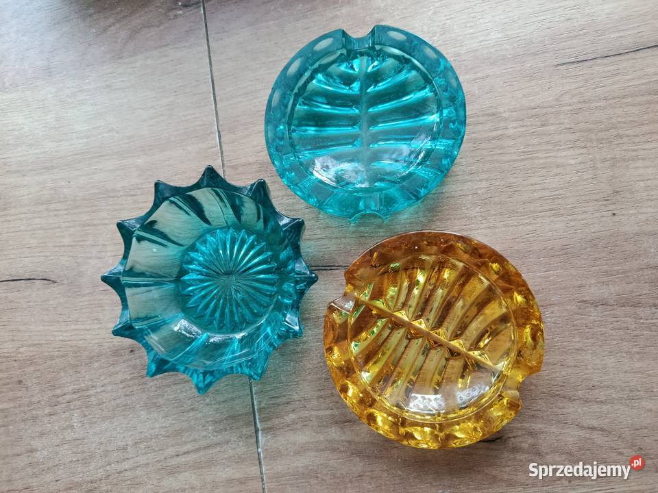 Popielniczki Ząbkowice 2 sztuki i miseczka Choszczno