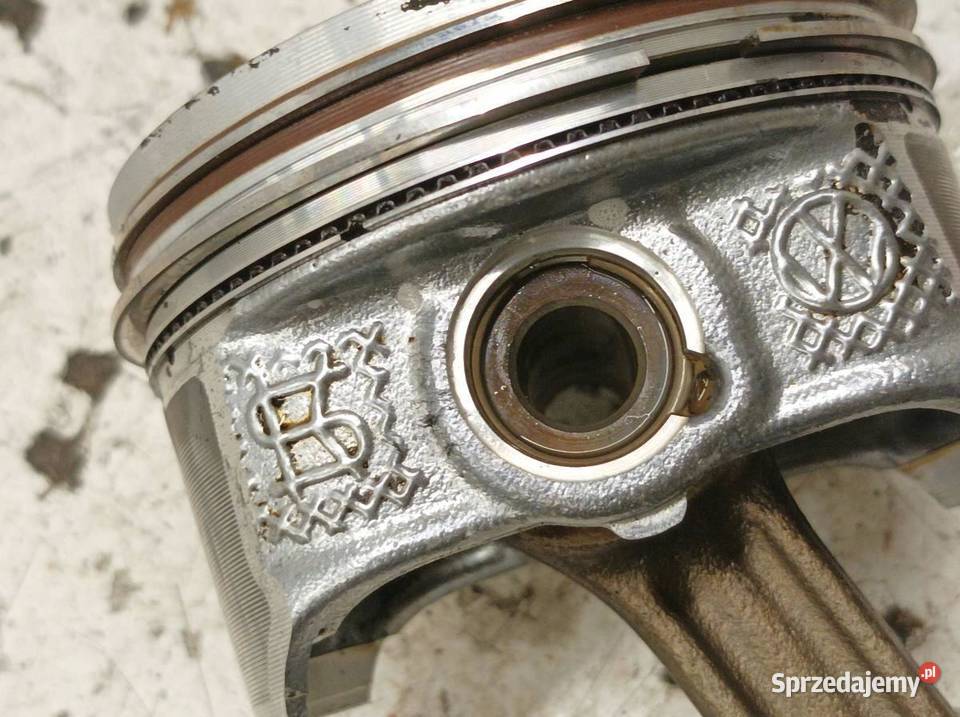 TŁOK KORBOWÓD 076194 16 FSI VW Volkswagen Touran