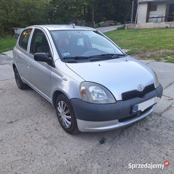 Toyota yaris 10 benzyna 2001r Dębica