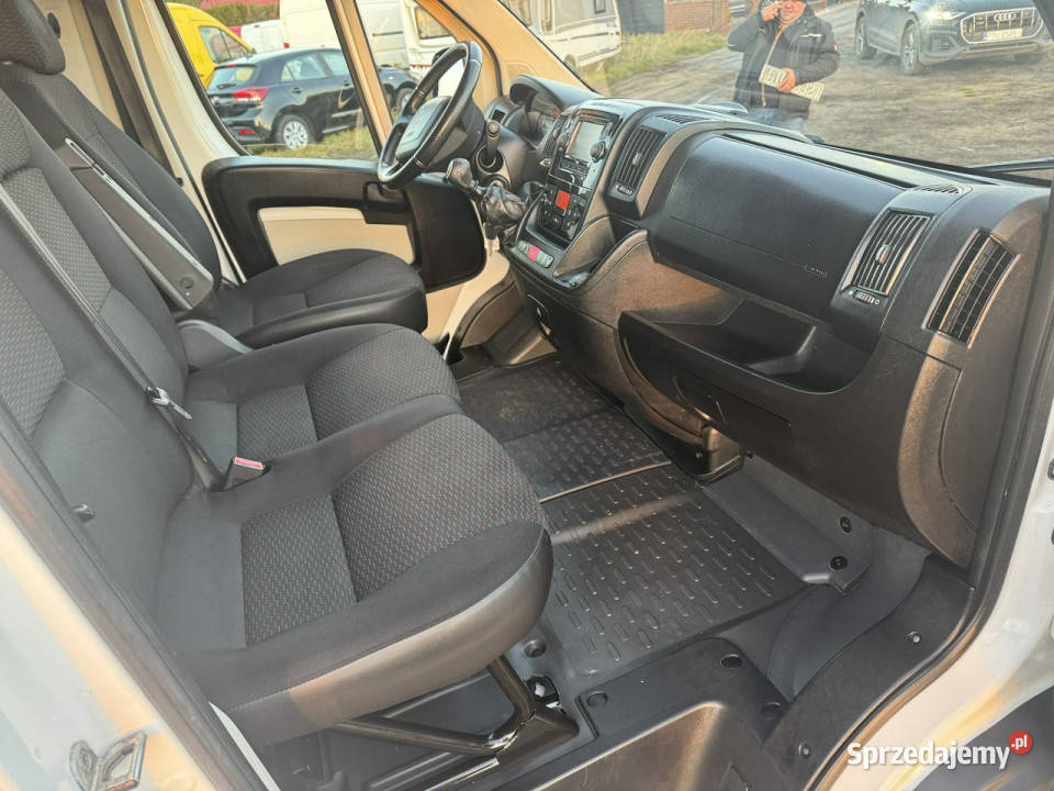 Peugeot Boxer 20HDI 165 l2h2 Klima Hak PDC centralny zamek Samochody dostawcze Turek