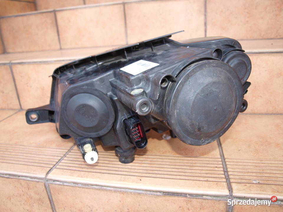VW Passat B6 lampa prawa przód zwykła 2005 2010r wielkopolskie Kalisz