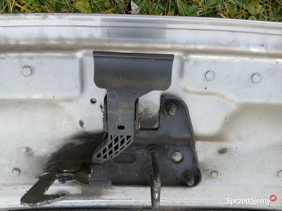 Audi A6 C6 rygiel maski zamek 4F0823480A śląskie Szczerbice