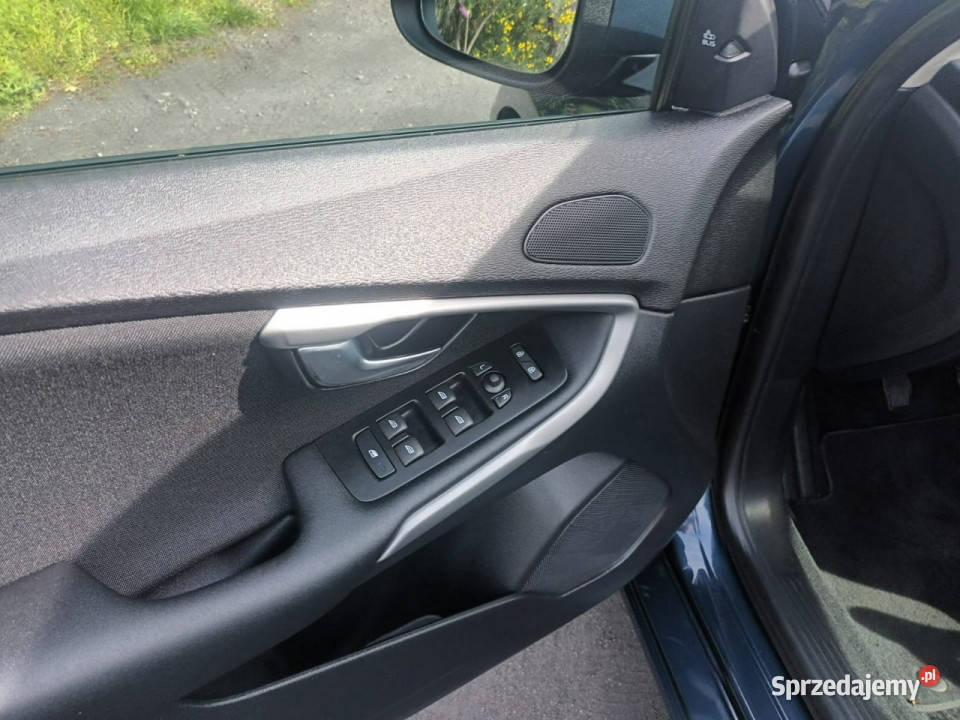 Volvo V40 D2 16 full radar blis II 2012 Jarocin