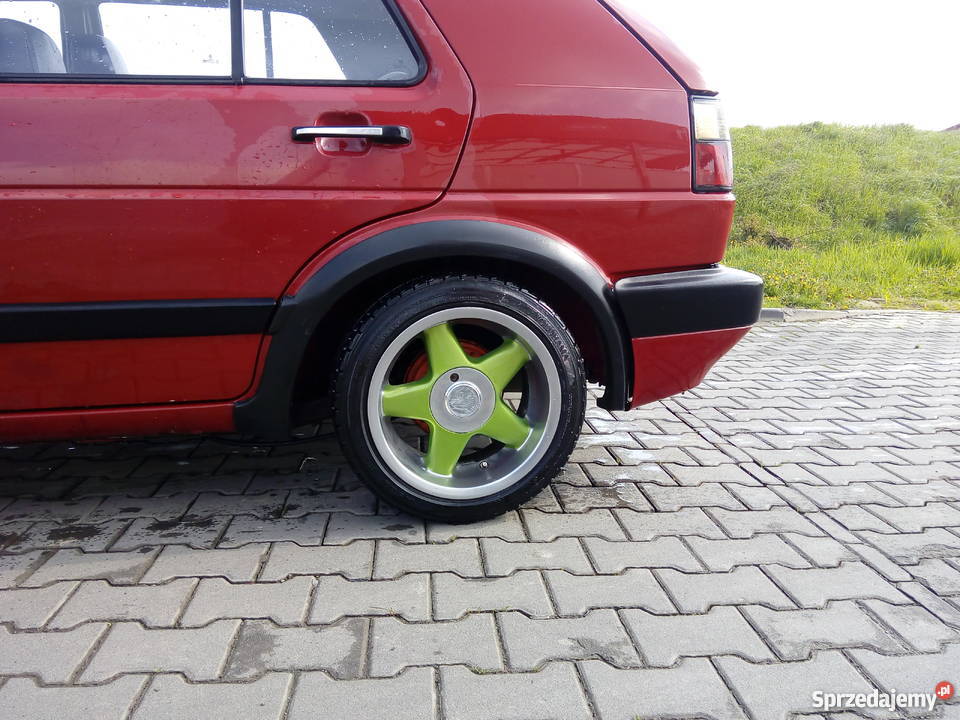 Volkswagen Golf MK2 bogate wyposażenie Zagórz