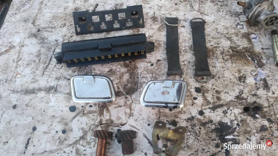 Fiat 125 skrzynka bezpiecznikow popielniczka sprzedam