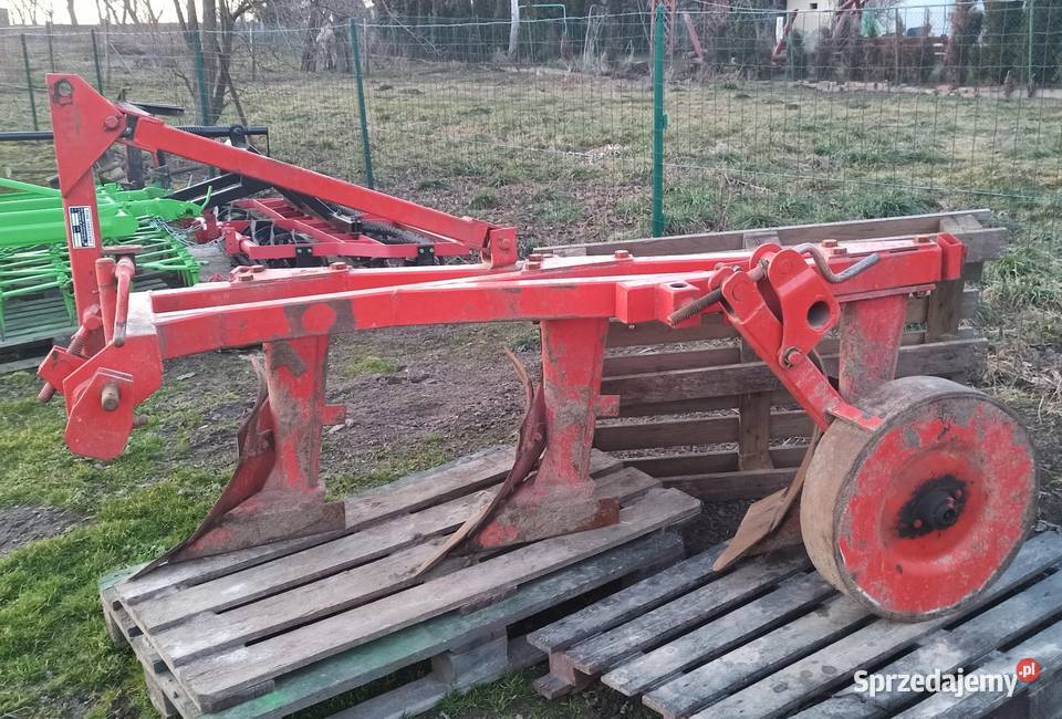 Pług 3 skibowy średni nieuszkodzony Przeworsk