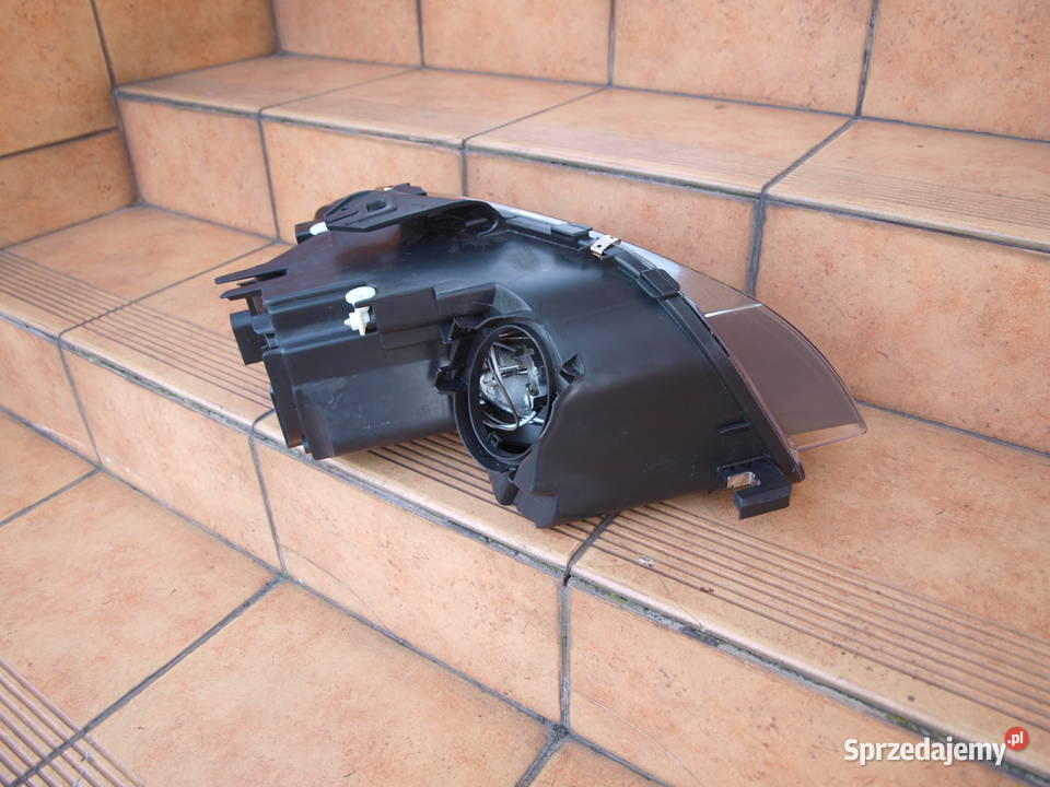 Audi A3 lampa lewa przód zwykła 2003 2008r Kalisz