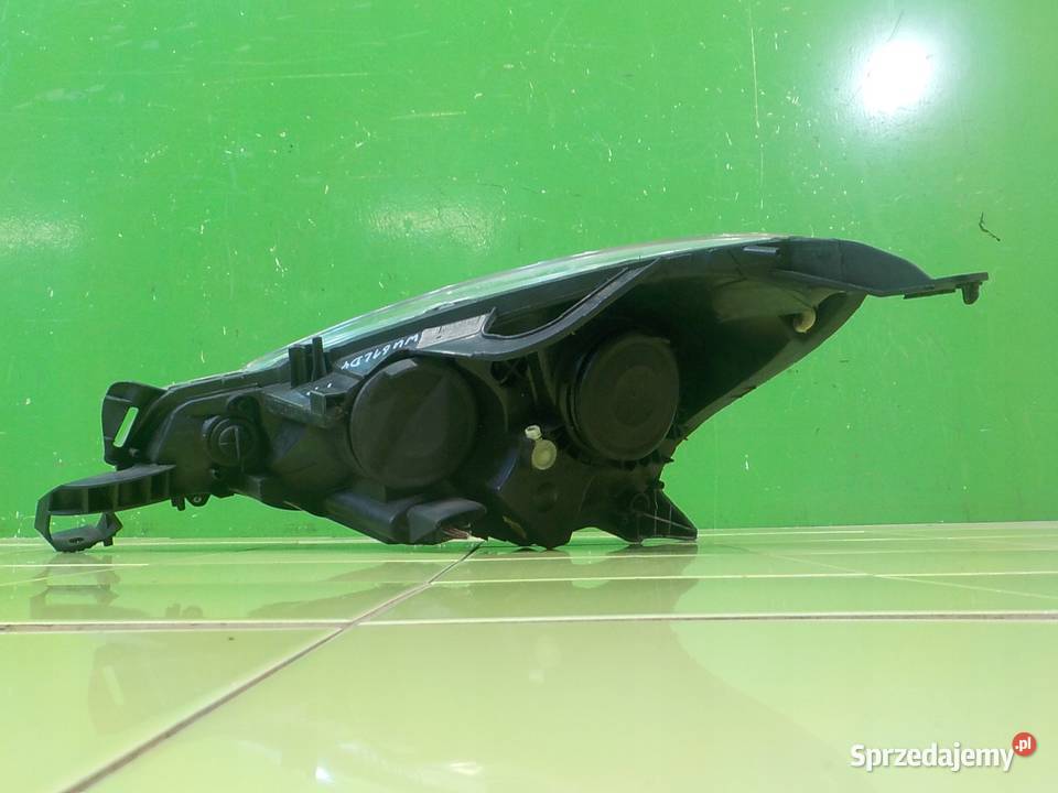 CITROEN C3 II 14 VTI 11r HB 5D lampa prawa przod osobowe