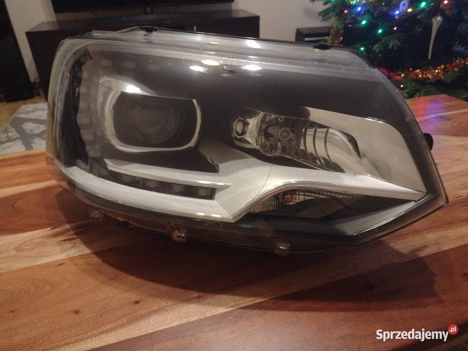 VW T5 prawa lampa xenon LED 7E5 941 016 11S