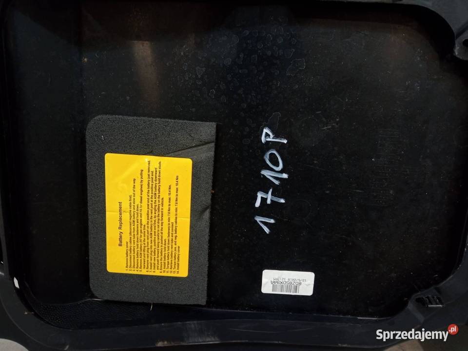 OSŁONA PANEL PODŁOGA BAGAŻNIKA PRAWA 68251790A świętokrzyskie