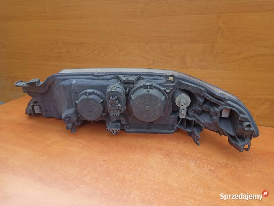 Renault Laguna 2 II lampa przednia prawa osobowe Sieradz