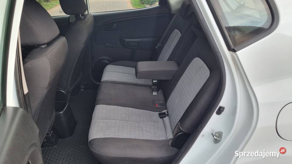 14 benzyna bezwypadkowy 97800 garażowany Żytniów