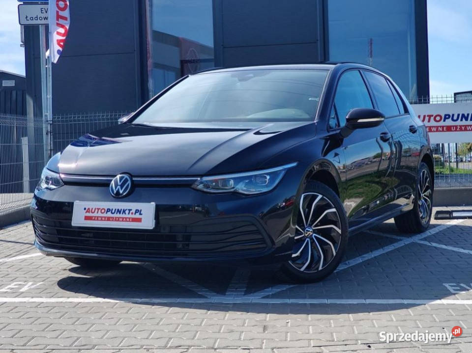 Volkswagen Golf 2023r niski przebieg 1 wł salon 150KM Poznań