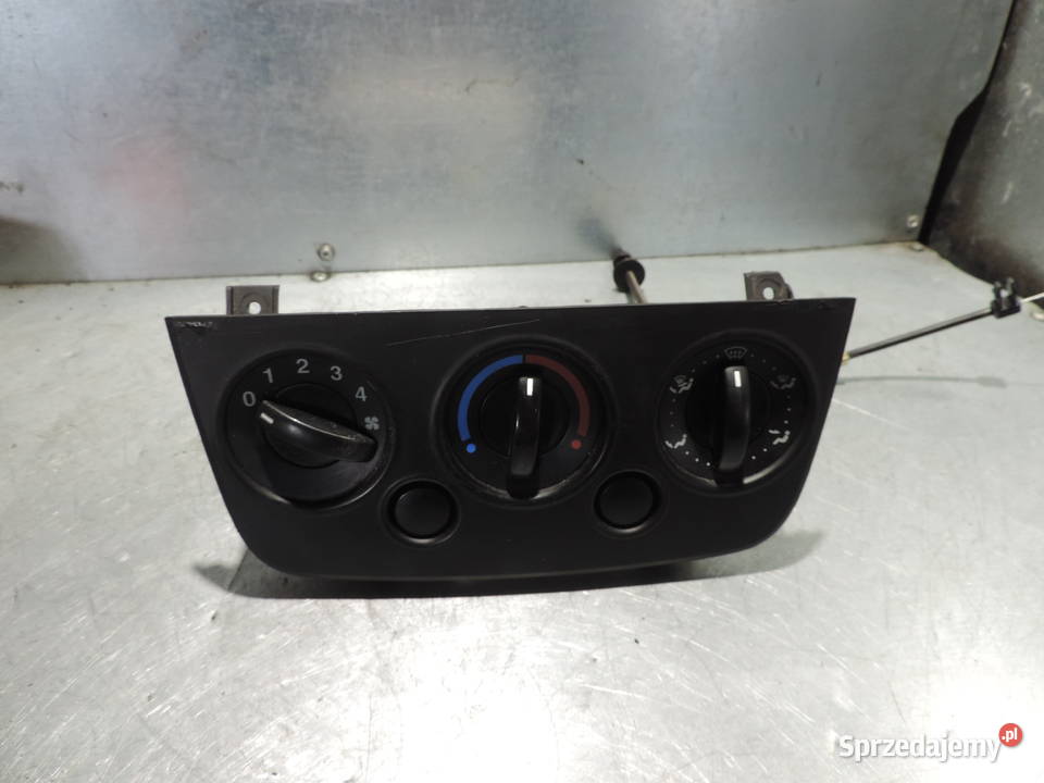 PANEL NAWIEWU FORD FIESTA MK6 FL Panele sterowania, przełączniki Nowy Sącz