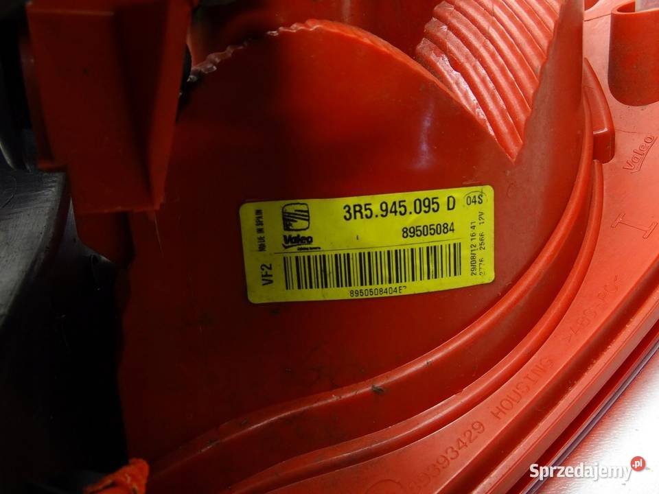 LAMPA LEWY TYŁ LEWA TYLNA W BŁOTNIK 3R5945095D osobowe