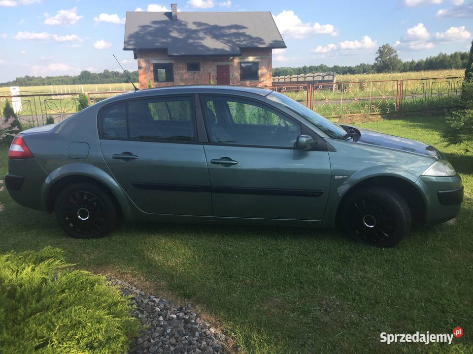 ŁADNA MEGANKA SEDAN16 bg Bocianicha