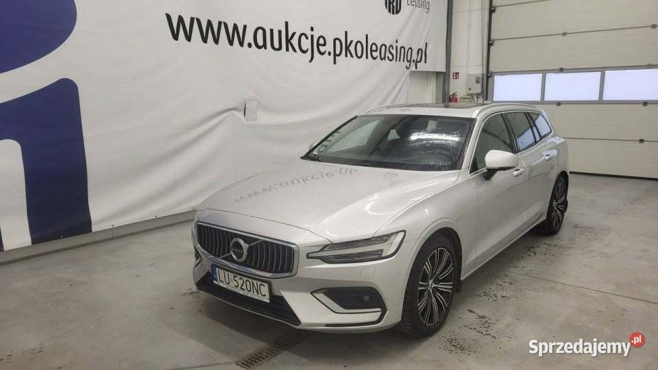 Volvo V60 B4 B Inscription aut II 2018 światła LED
