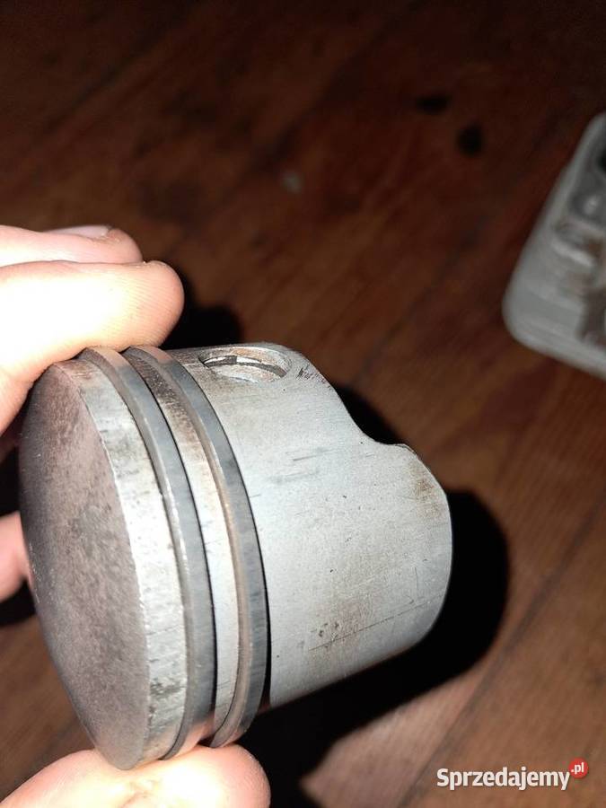 Cylinder z tłokiem piła tajga Tajga ruska 214 Motoryzacja Zalesie Górne sprzedam