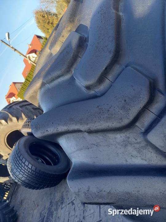 Opona używana 44565225 44565R225 18225 BKT 800 Pozostałe Zaścianki